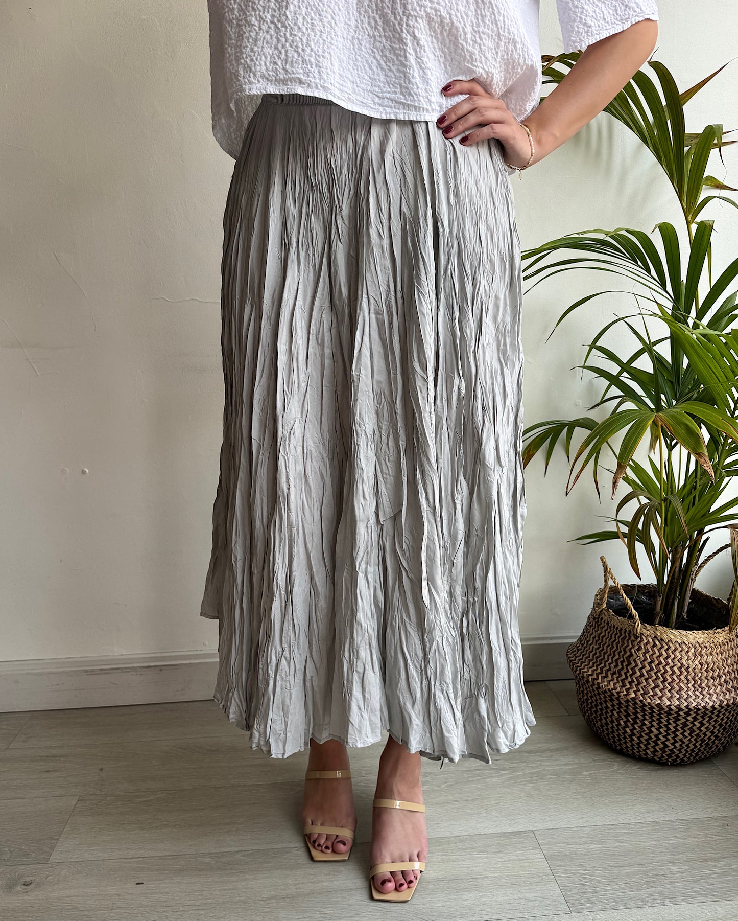 Silver Grey Crinkle Skirt ~ Size S