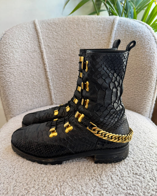 Black Boots ~ Size 4