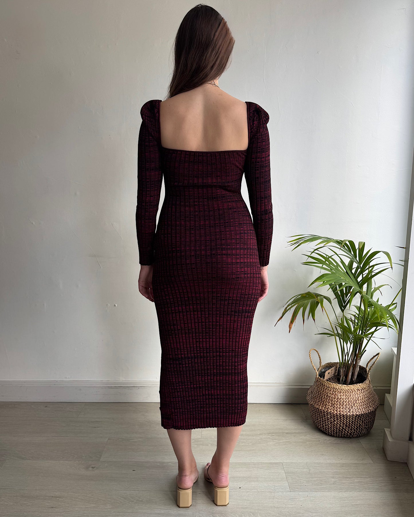 SALE Ribbed Midi Dress ~ Size M