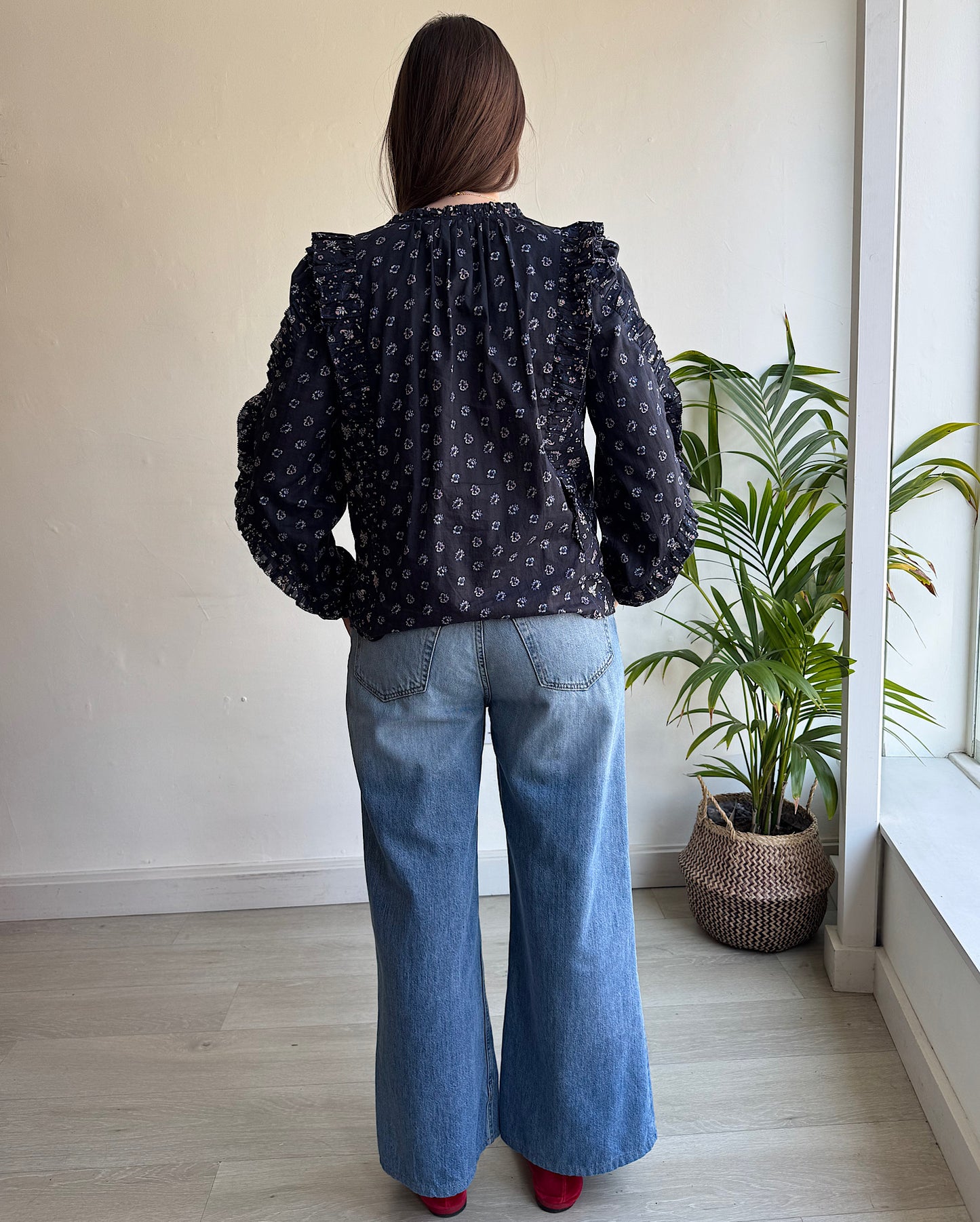 Navy Floral Top ~ Size XS