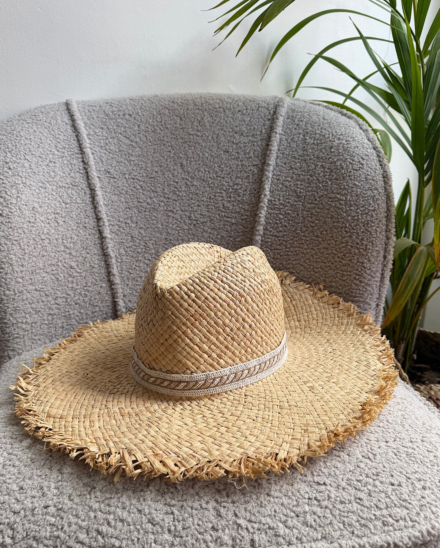 Straw Hat ~ Size 57