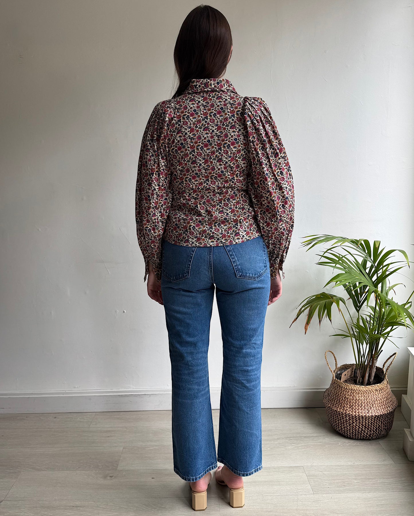 Floral Shirt ~ Size XS