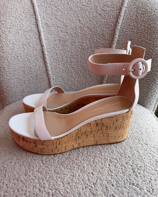 Gianvito Rossi White Wedges ~ Size 7