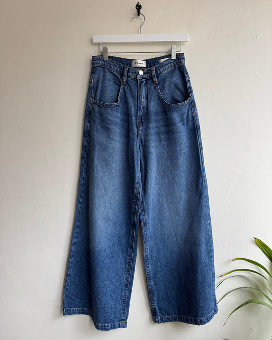 Skater Jeans ~ Generous 26