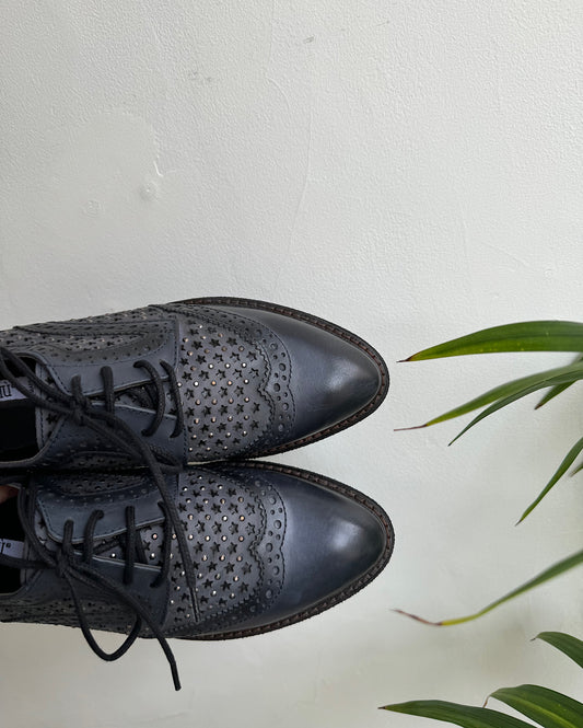 Black Platform Shoes ~ Size 4
