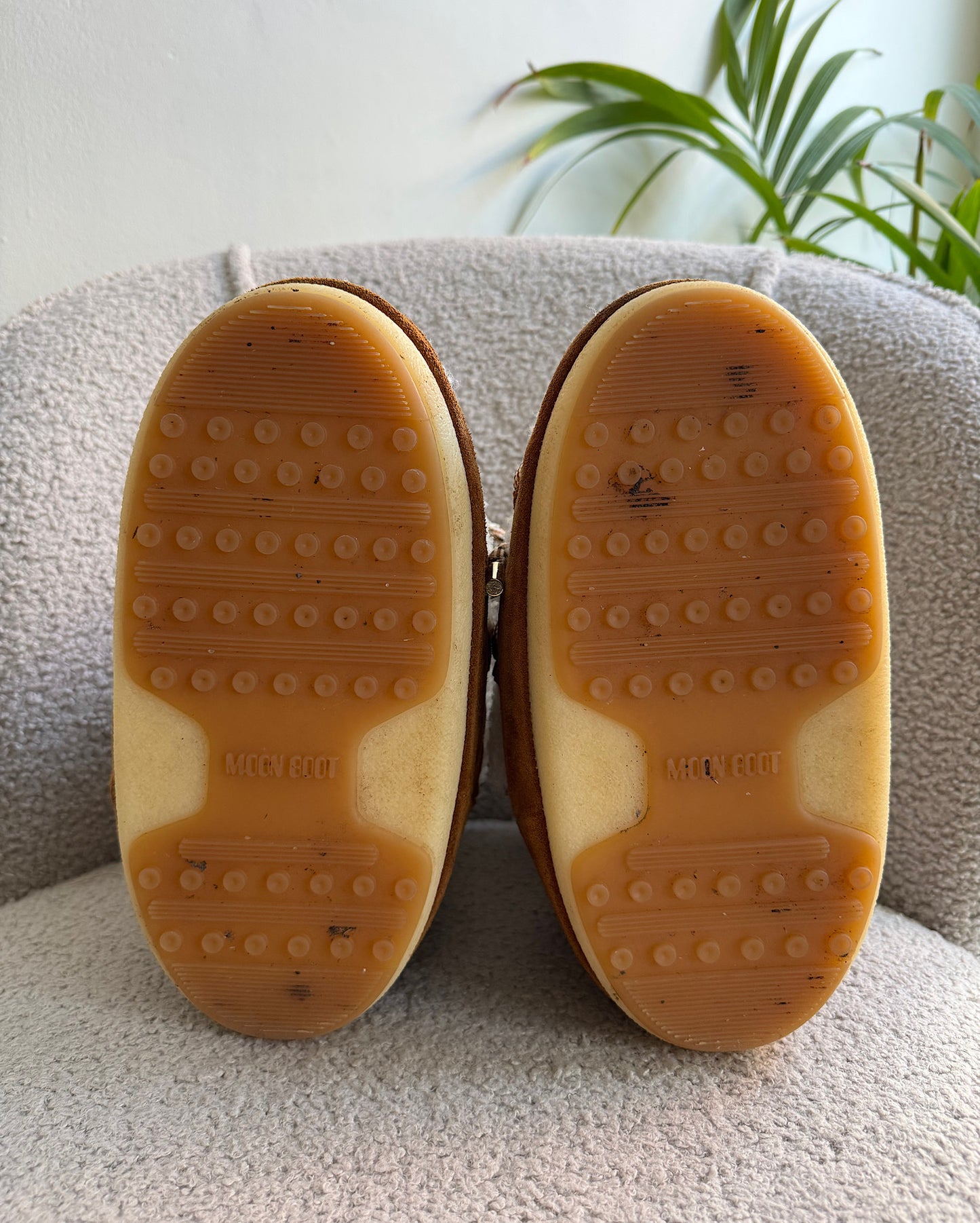 Shearling & Suede Snow Boots ~ Size 7