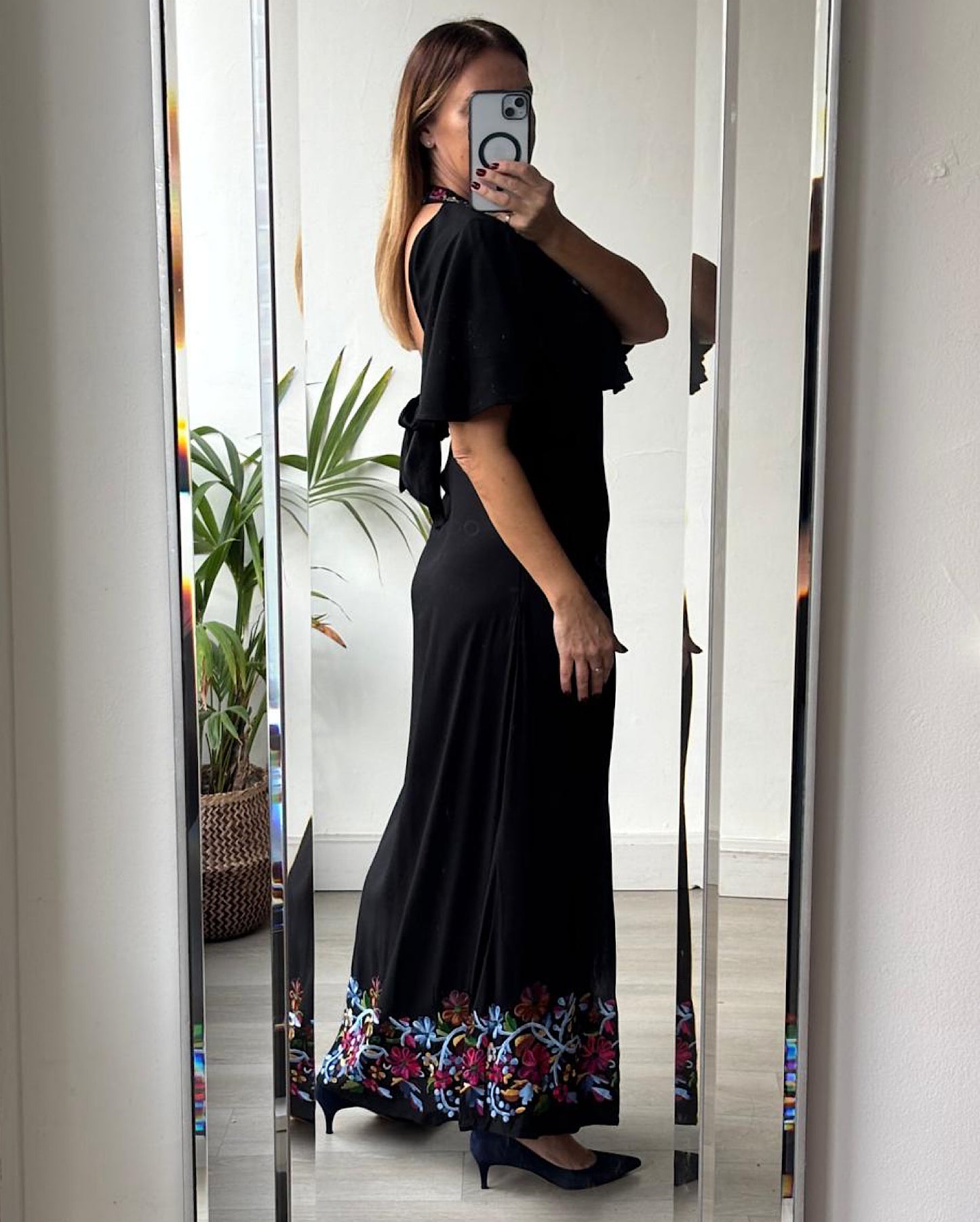 SALE Embroidered Dress ~ Size M