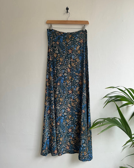 Patterned Silk Skirt ~ Size 8