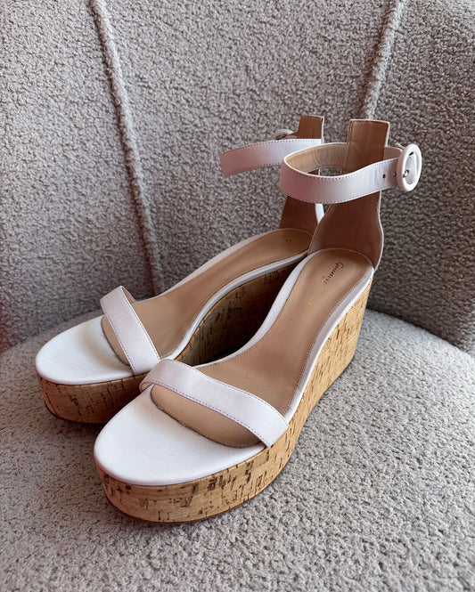 Gianvito Rossi White Wedges ~ Size 7