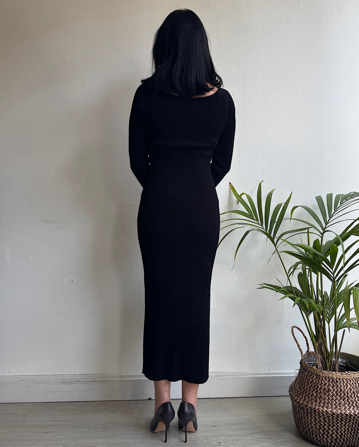 Beth Ribbed Knit Midi Dress ~ Size S