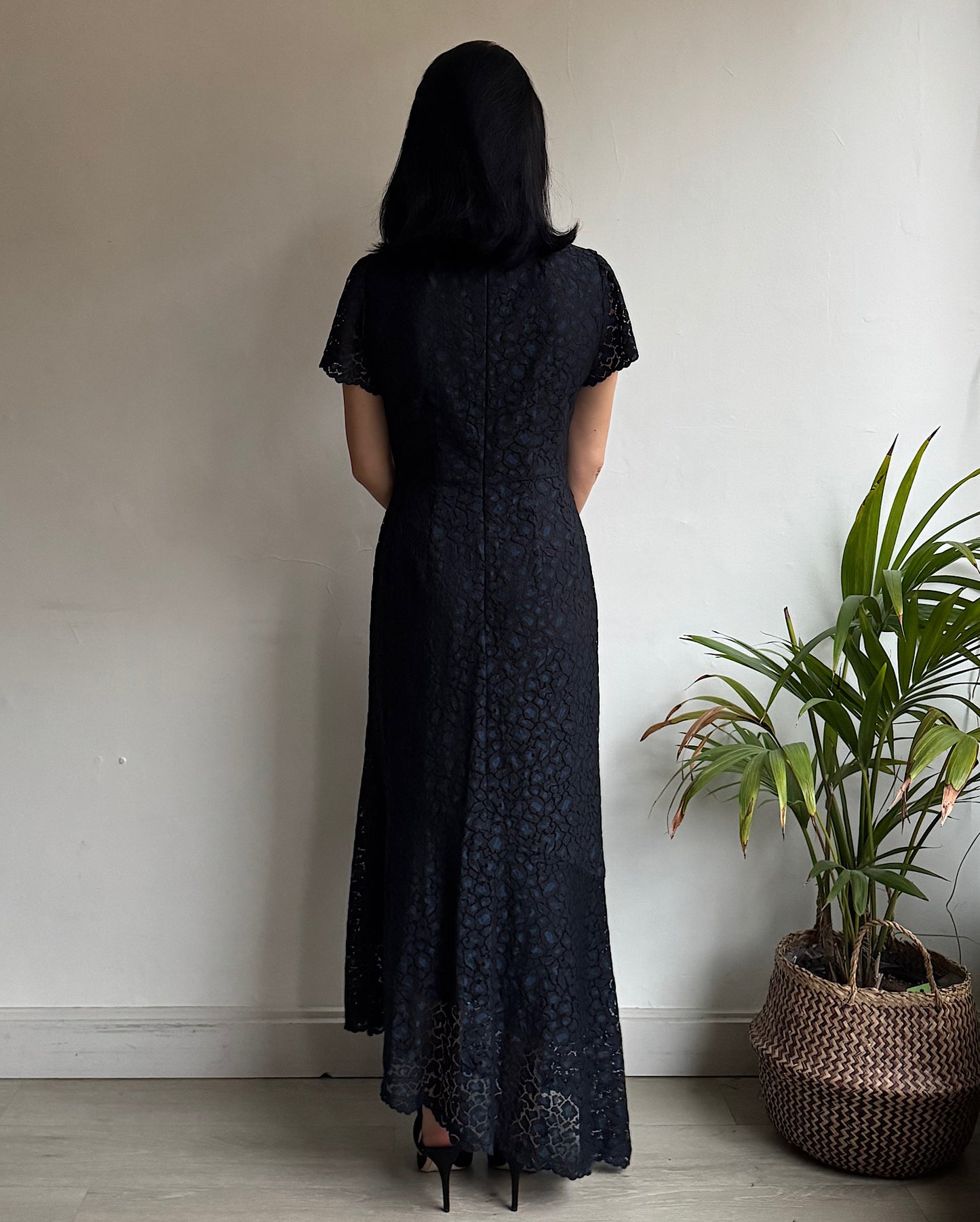 Asymmetric Lace dress ~ Size 8