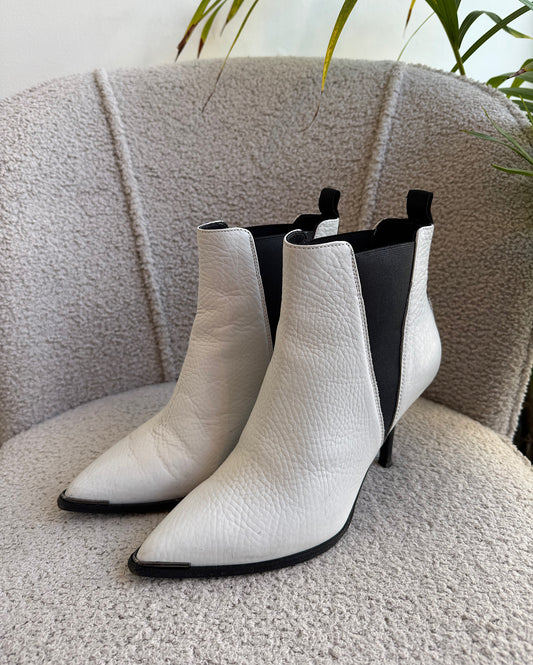 Acne Studios White Boots ~ Size 5