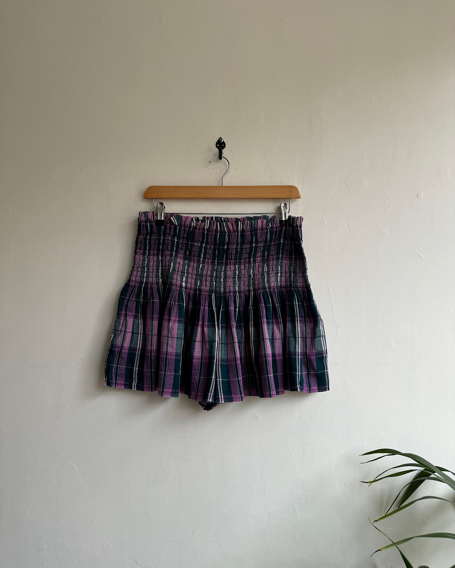 Isabel Marant Check Shorts ~ Size 12 on hanger zoomed out