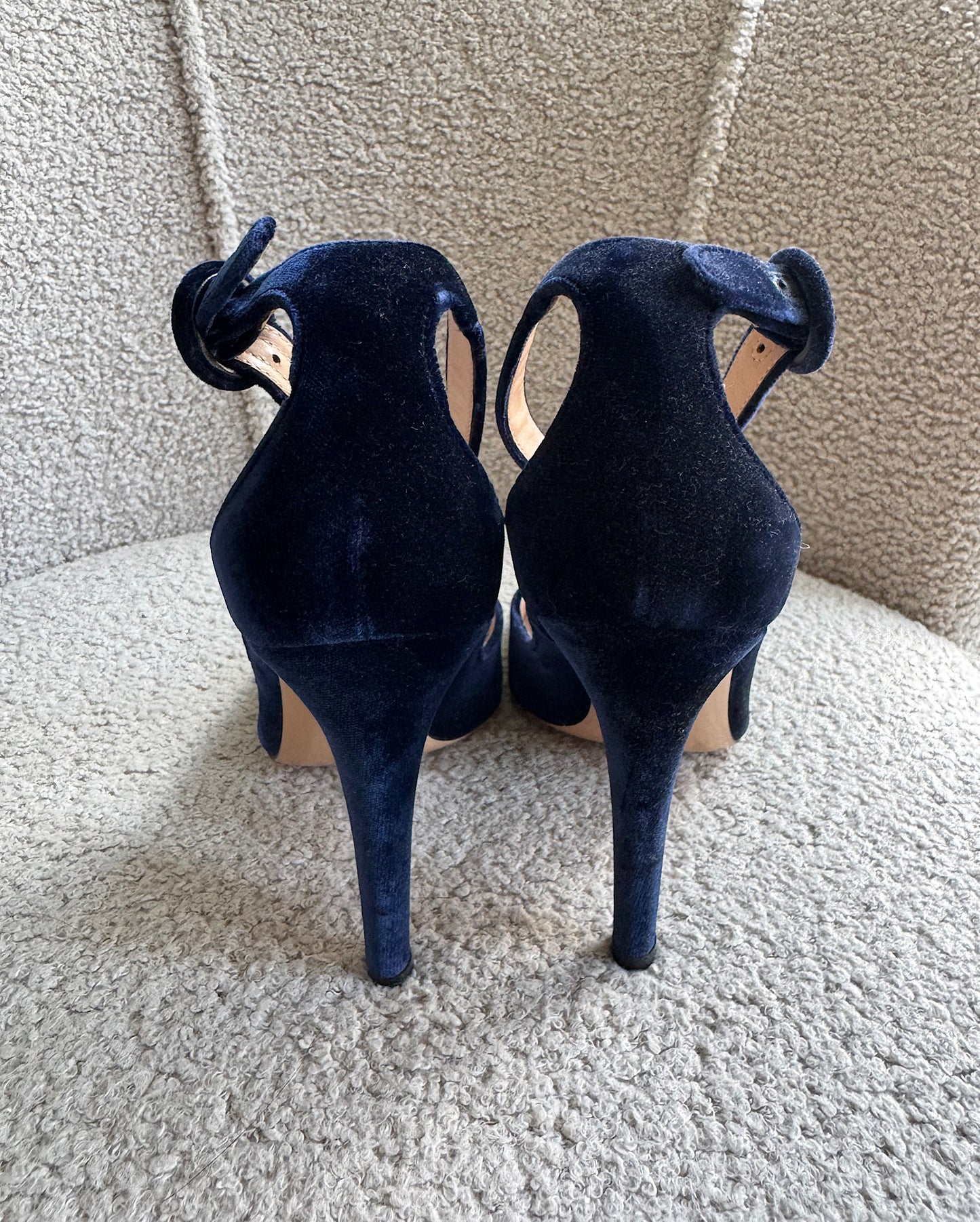 Navy Velvet Heels ~ Size 4