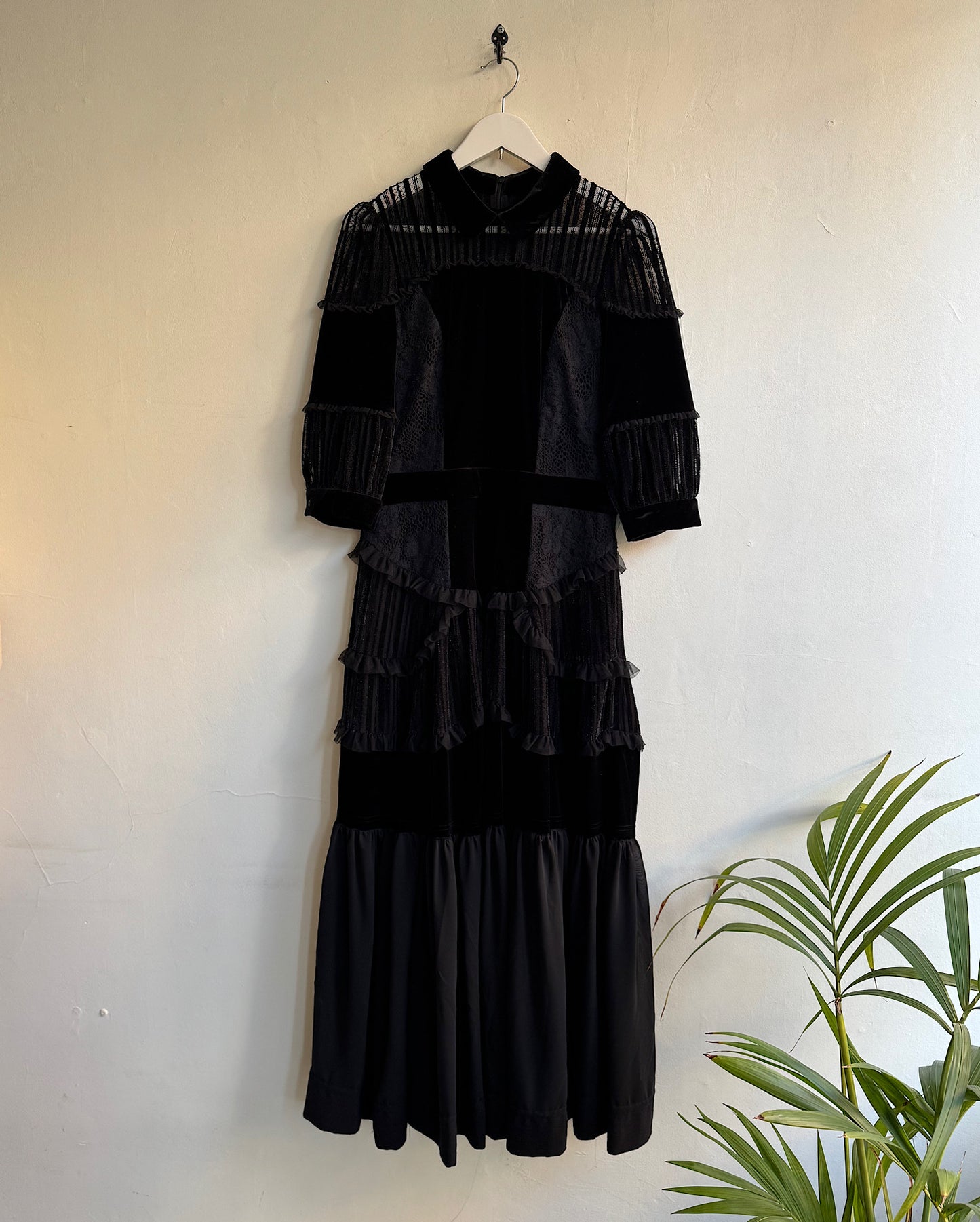 Black Lace & Velvet Panel Dress ~ Size 14