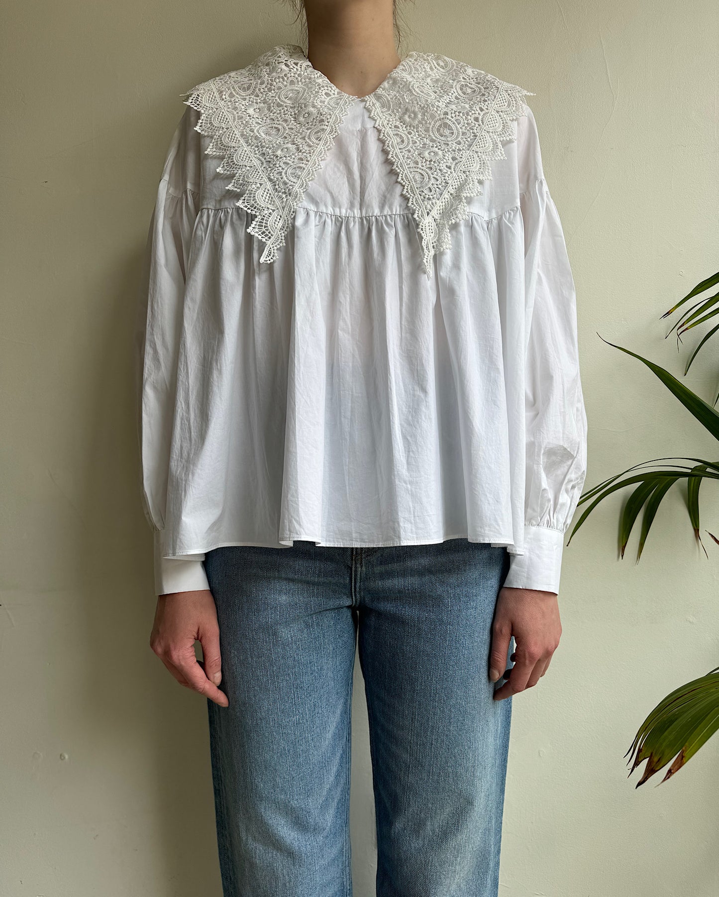 SALE White Blouse With Statement Collar ~ Size 8