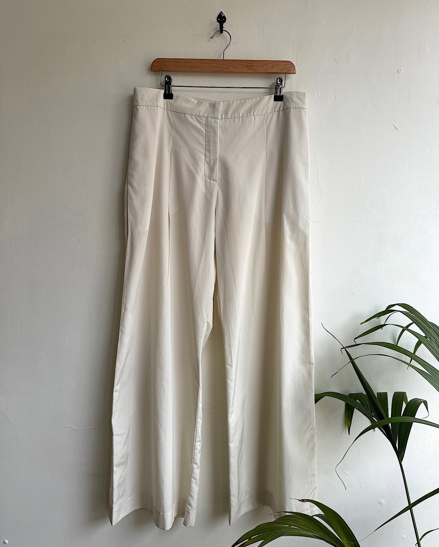 Ivory Trousers ~ Size XL