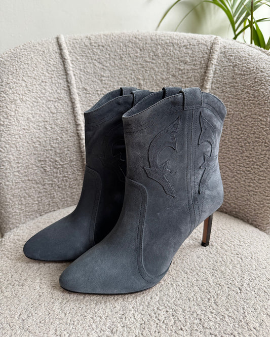 Suede Boots ~ Size 4