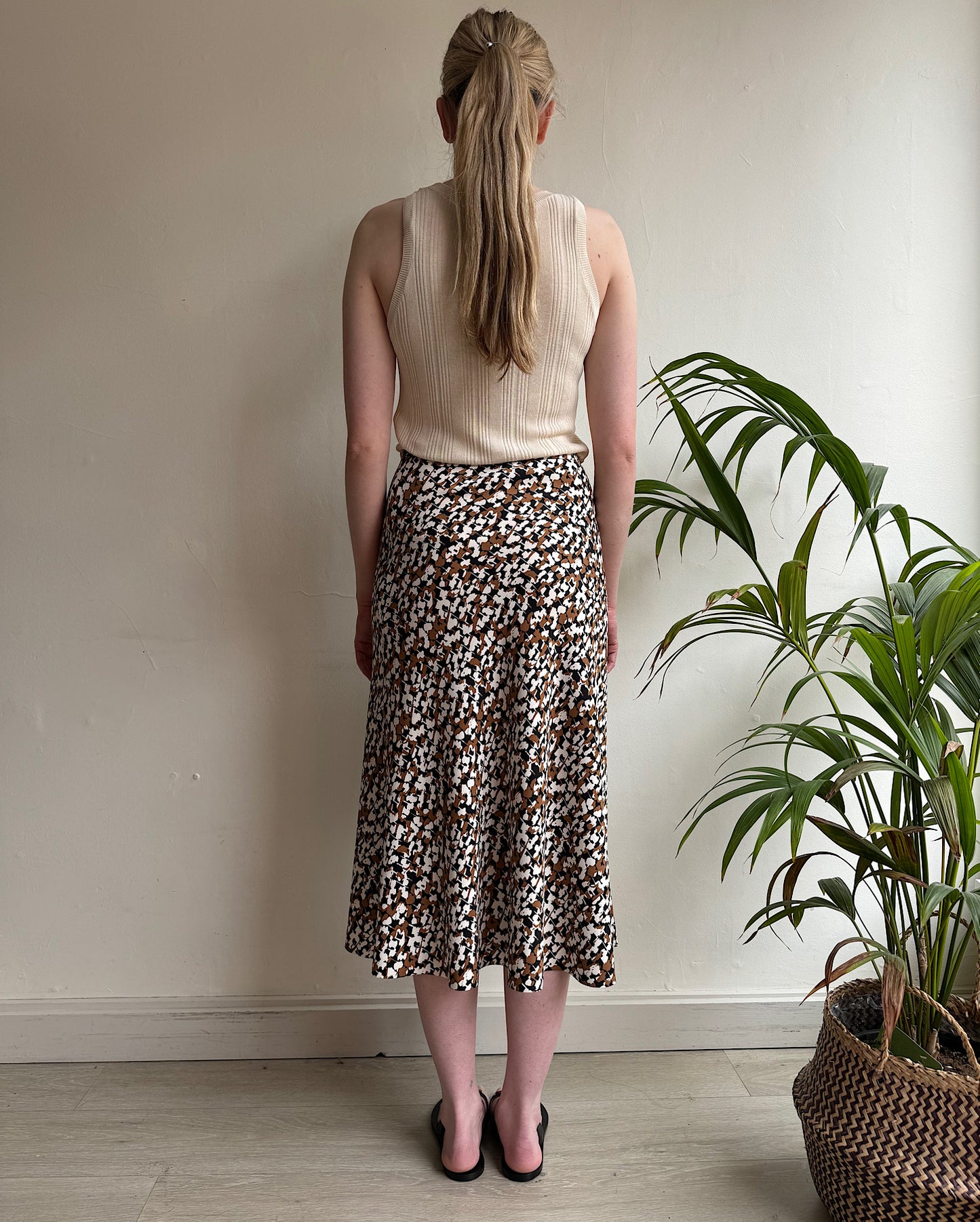 SALE Patterned Skirt ~ Size 10