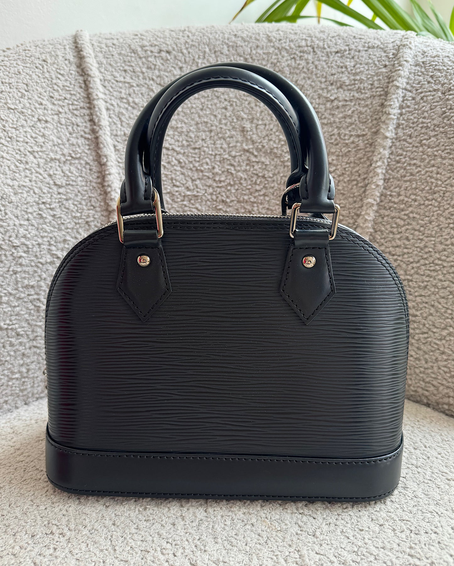 Louis Vuitton Alma BB Bag