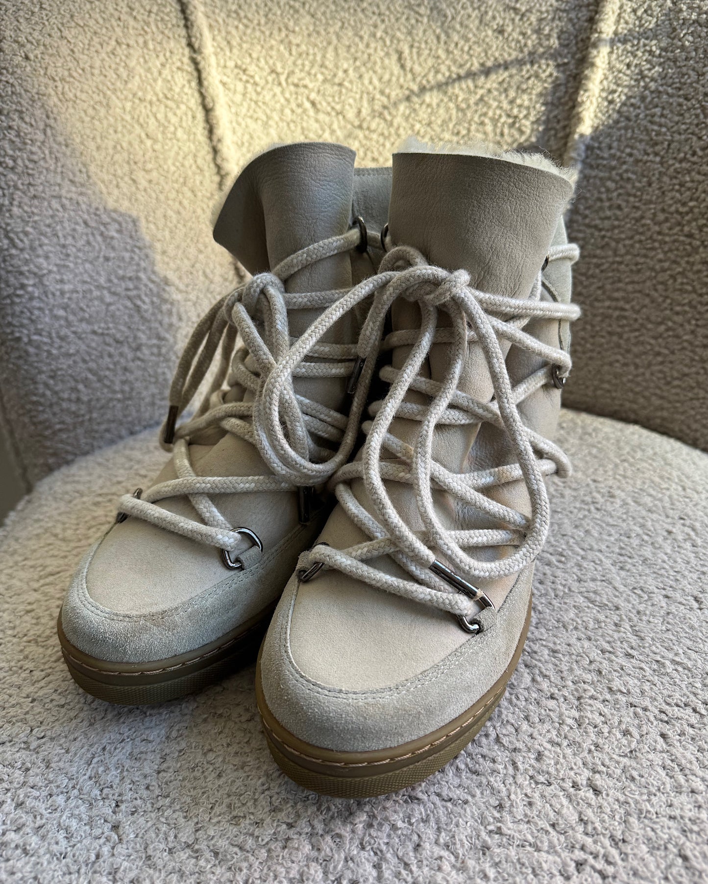 Nowles Snow Boots ~ Size 4