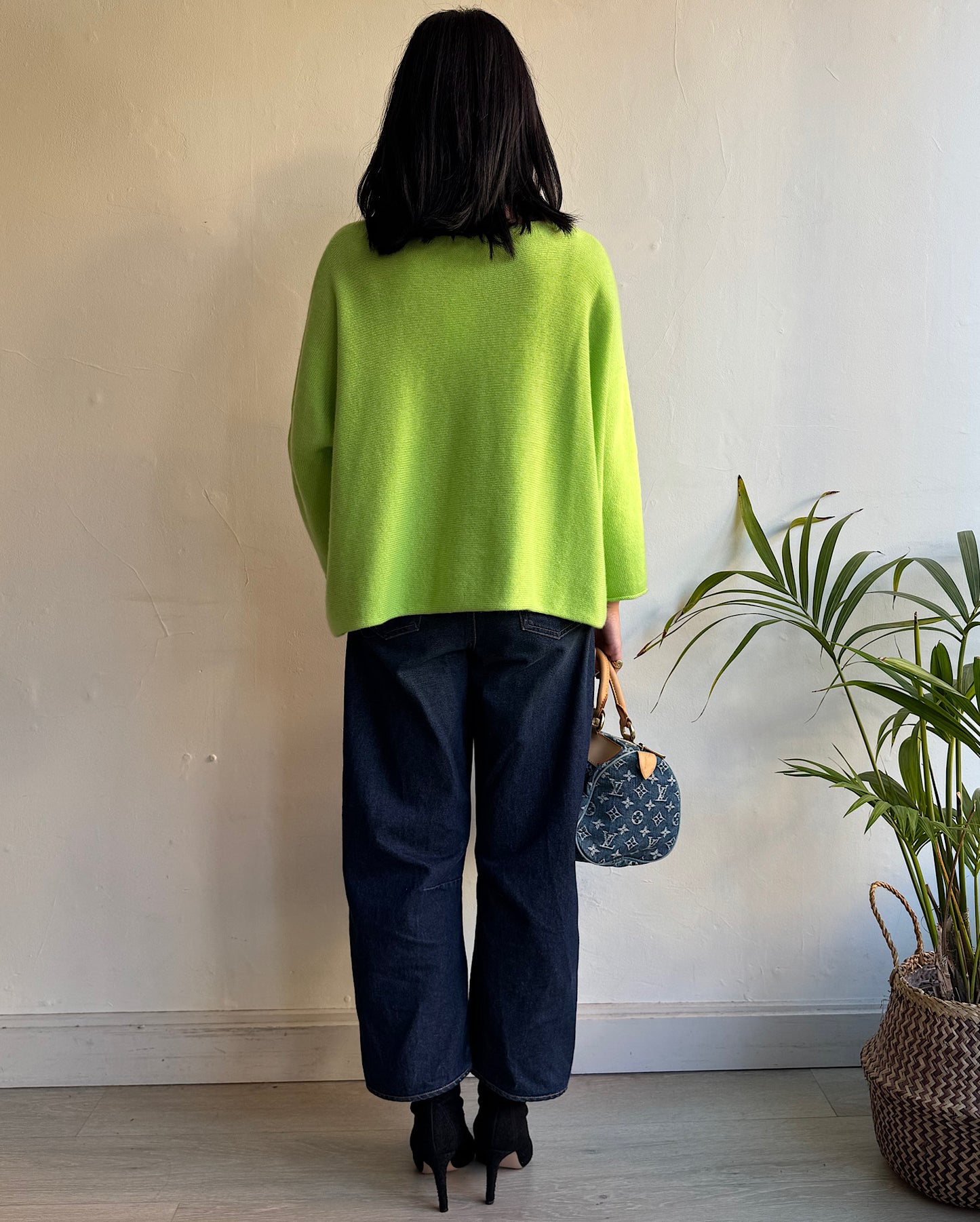 Bright Green Cashmere ~ Size S