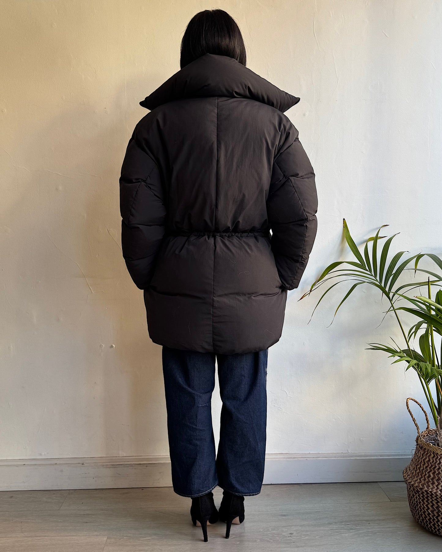 Drawstring Down Jacket ~ Size 6/8