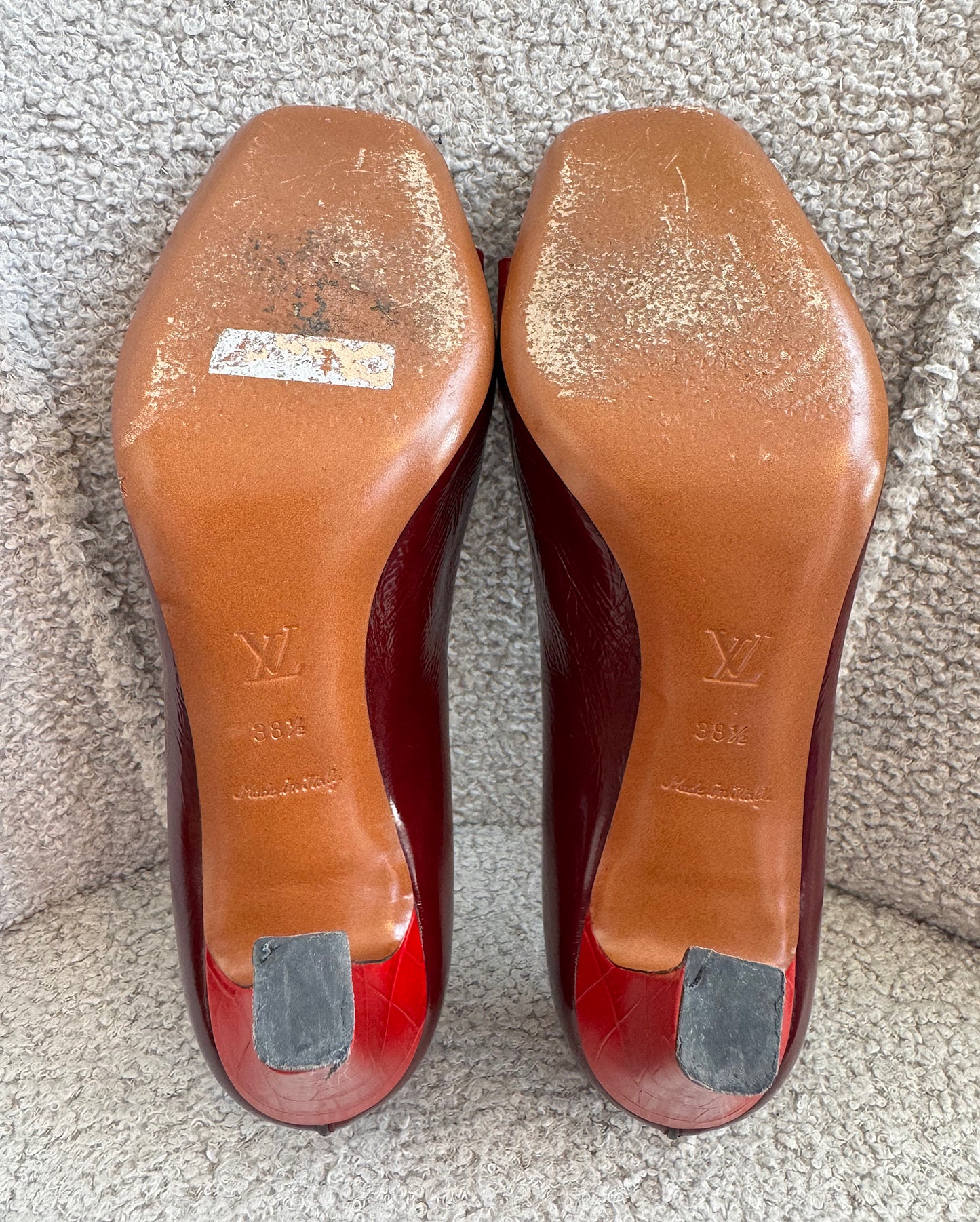 Louis Vuitton Burgundy Heels ~ Size 5.5