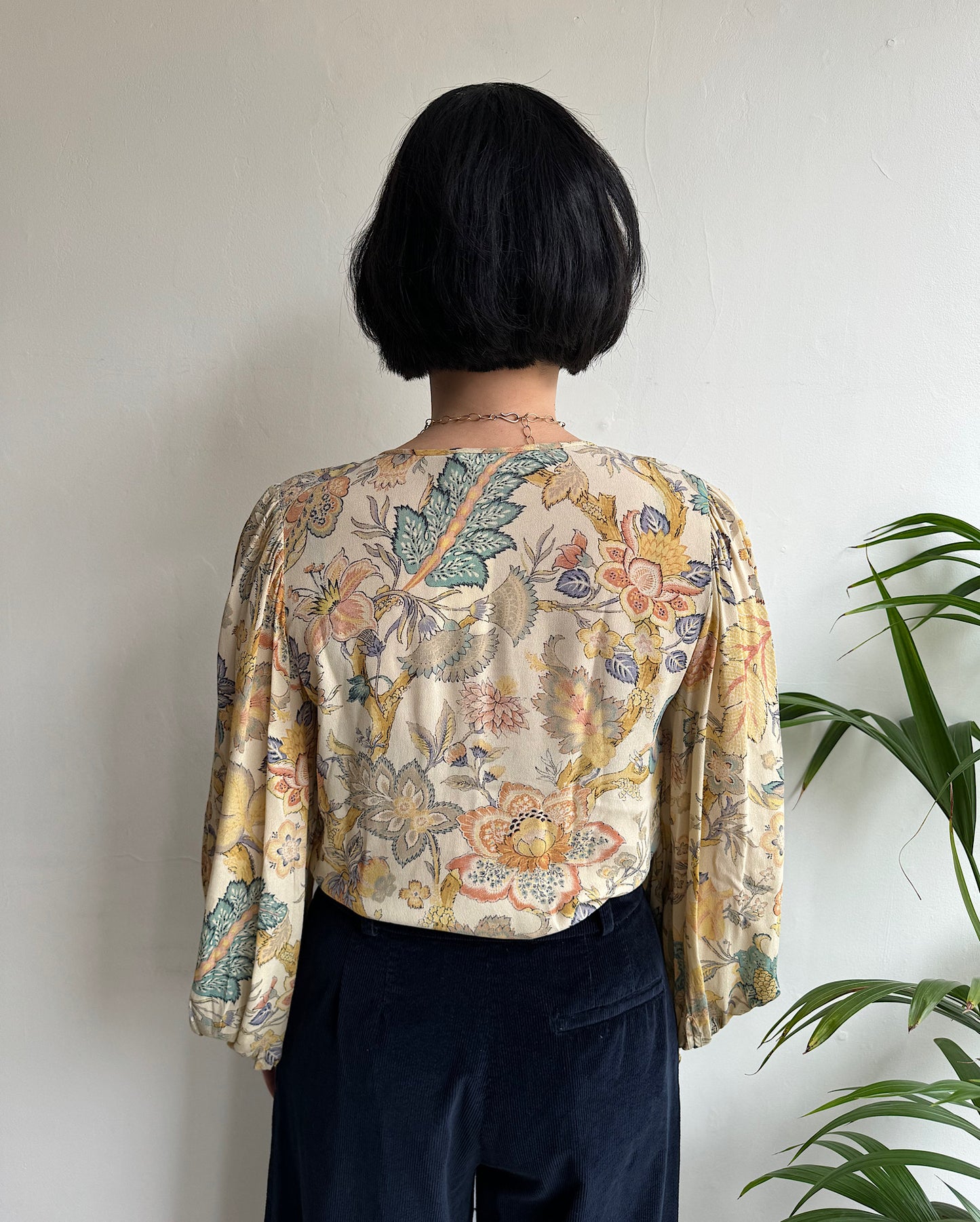 SALE Yellow Floral Blouse ~ Size 8/10