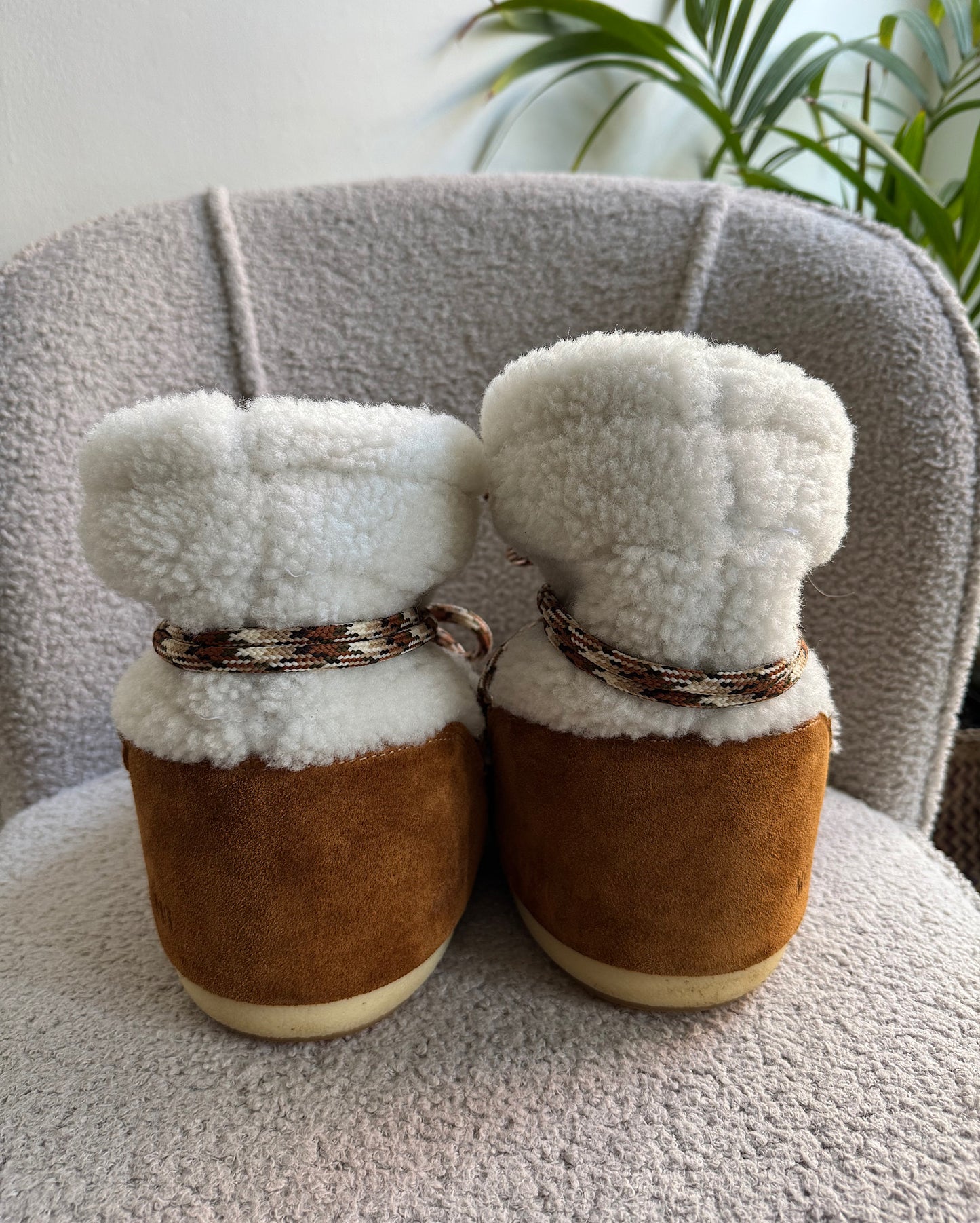 Shearling & Suede Snow Boots ~ Size 7