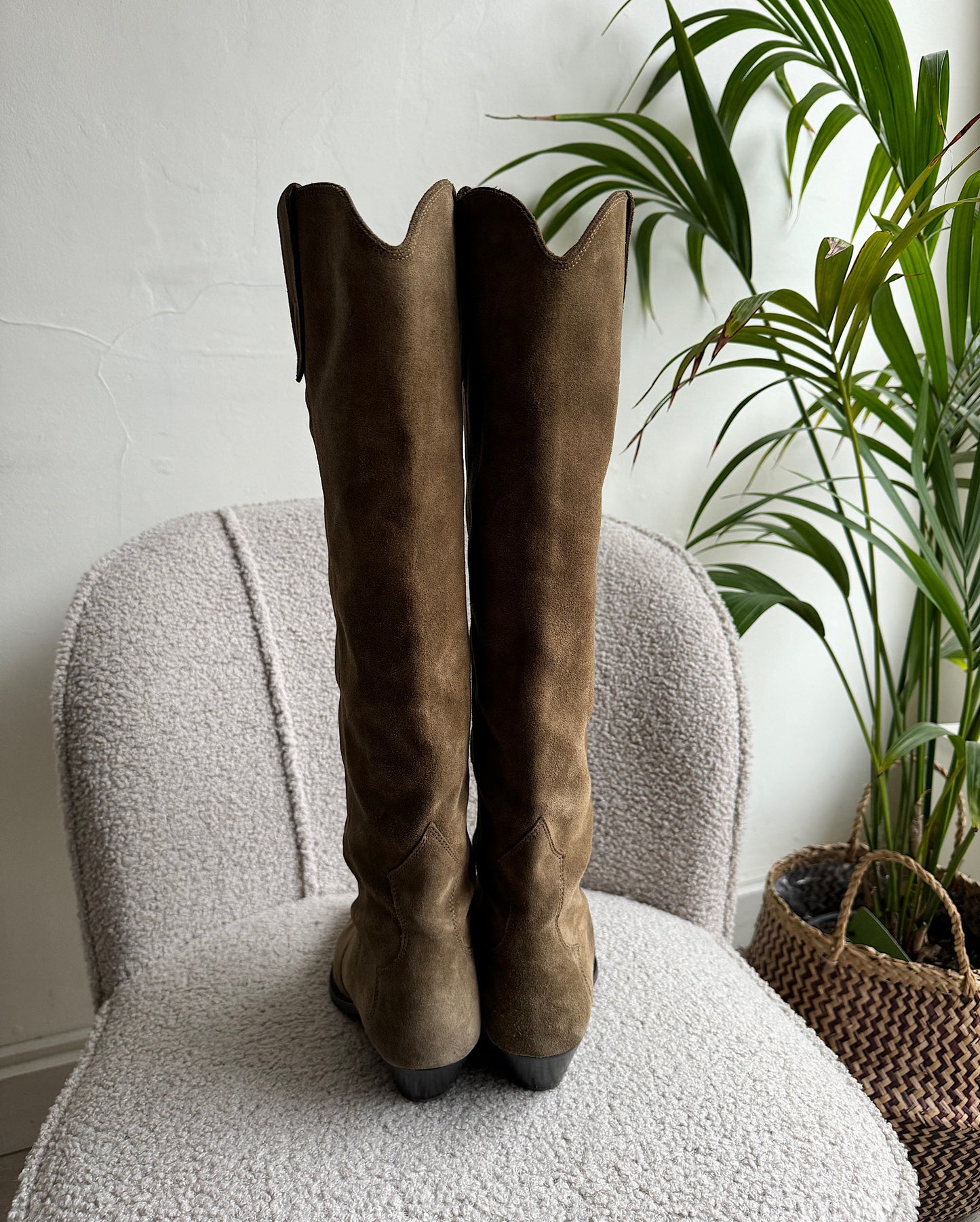 Taupe Denvee Boots ~ Size 7