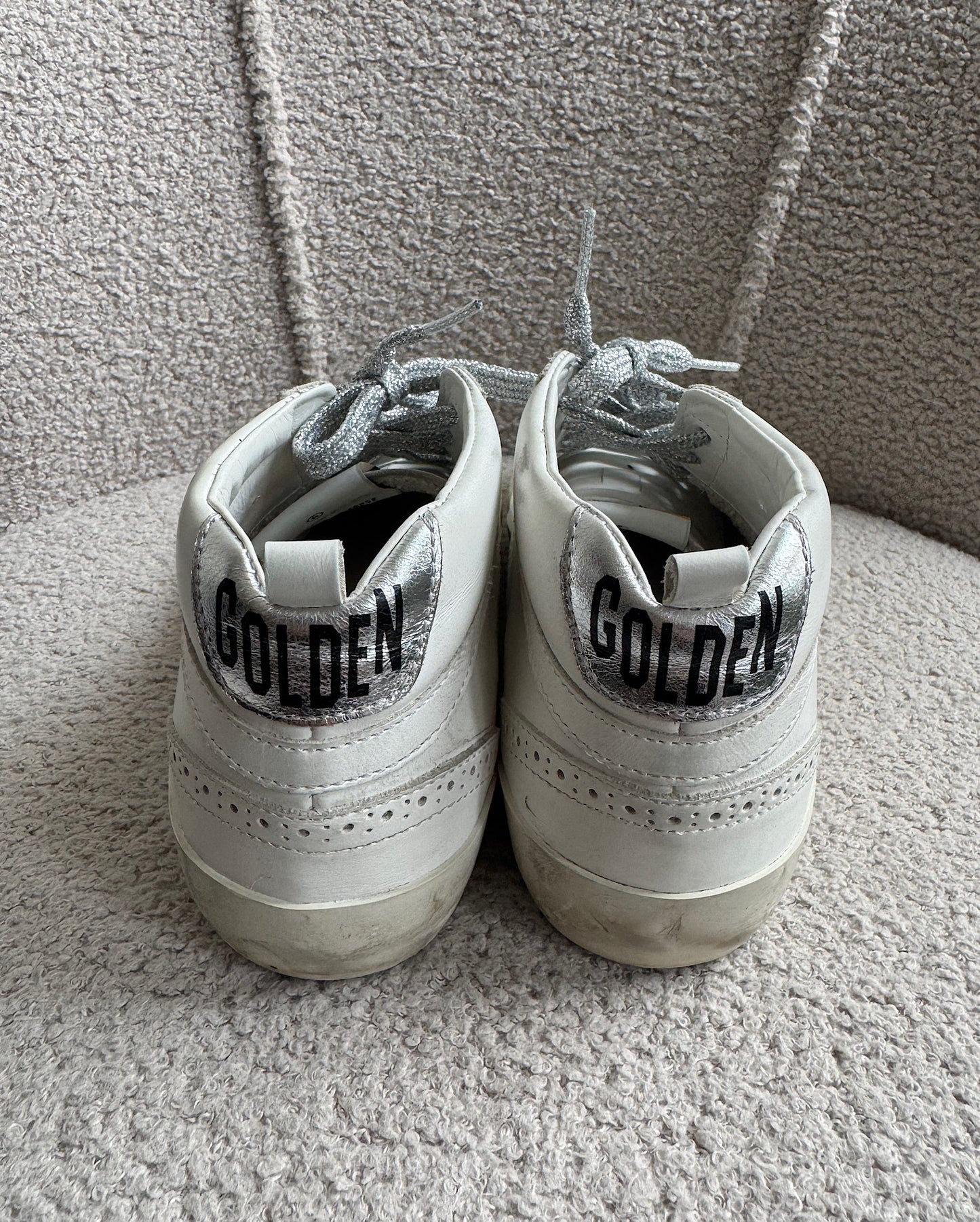 Mid Star Classic Trainers ~ Size 6