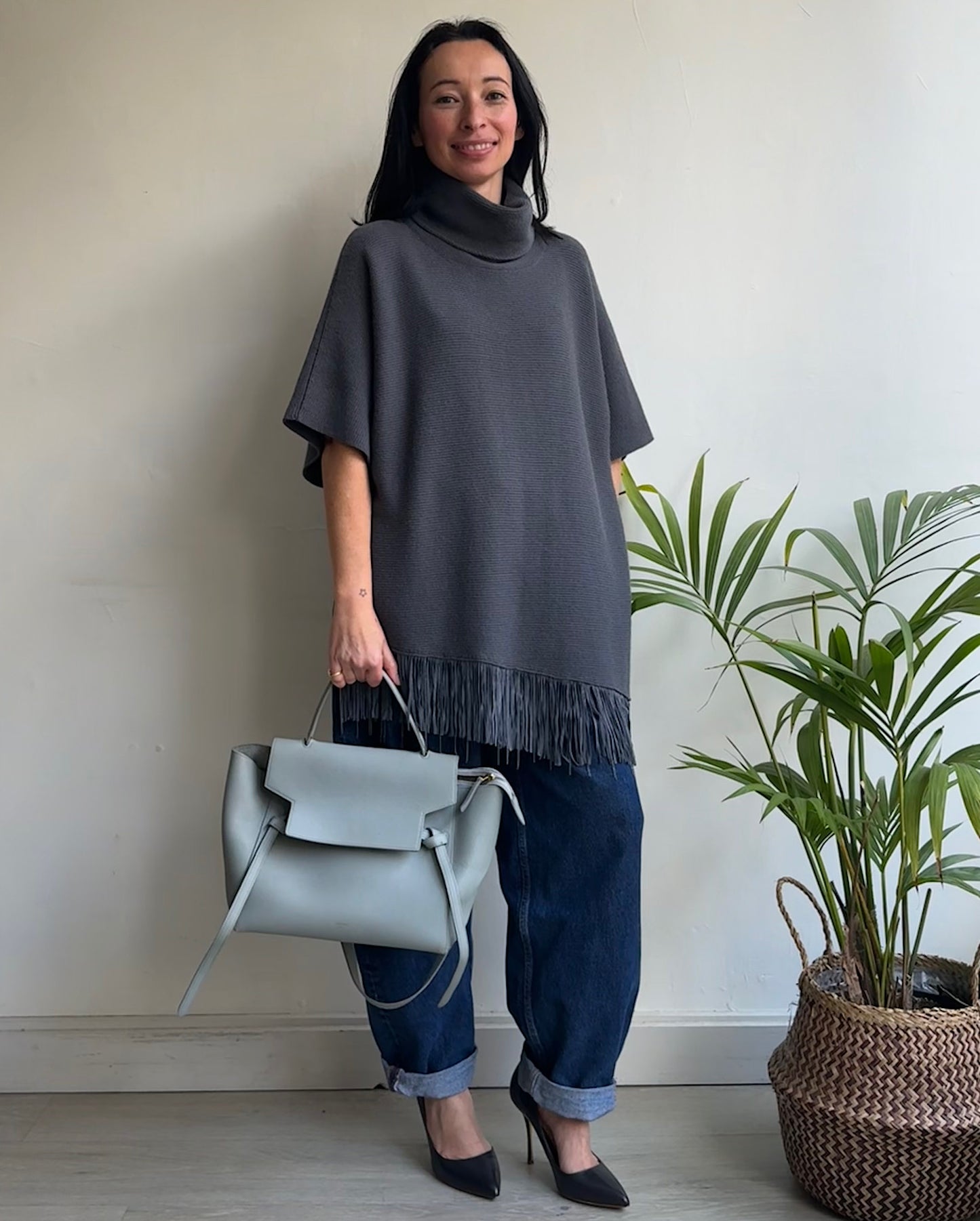 Grey Fringed Knit ~ Size M