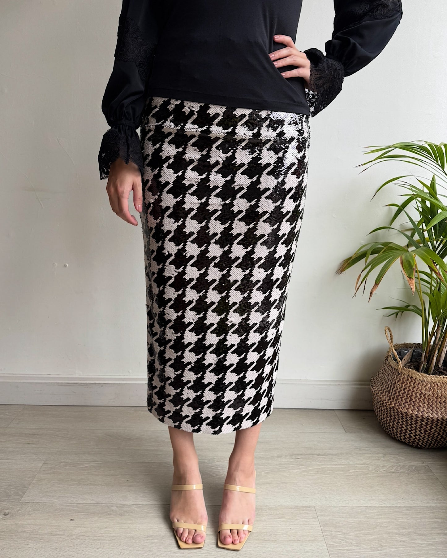 Houndstooth Sequin Skirt ~ Size S
