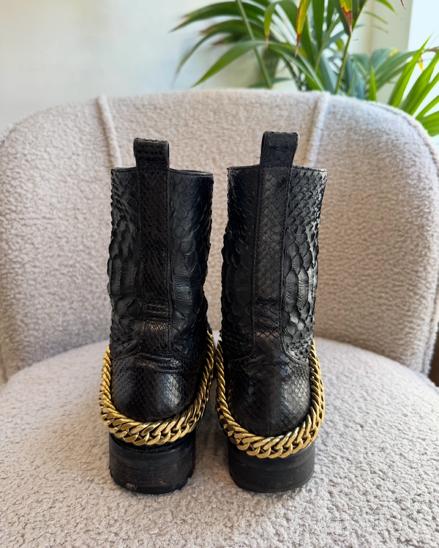 Black Boots ~ Size 4