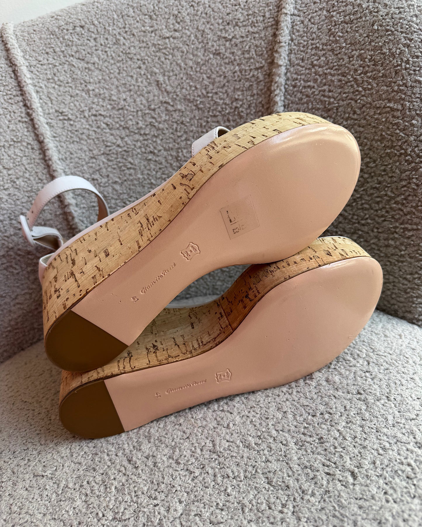 Gianvito Rossi White Wedges ~ Size 7
