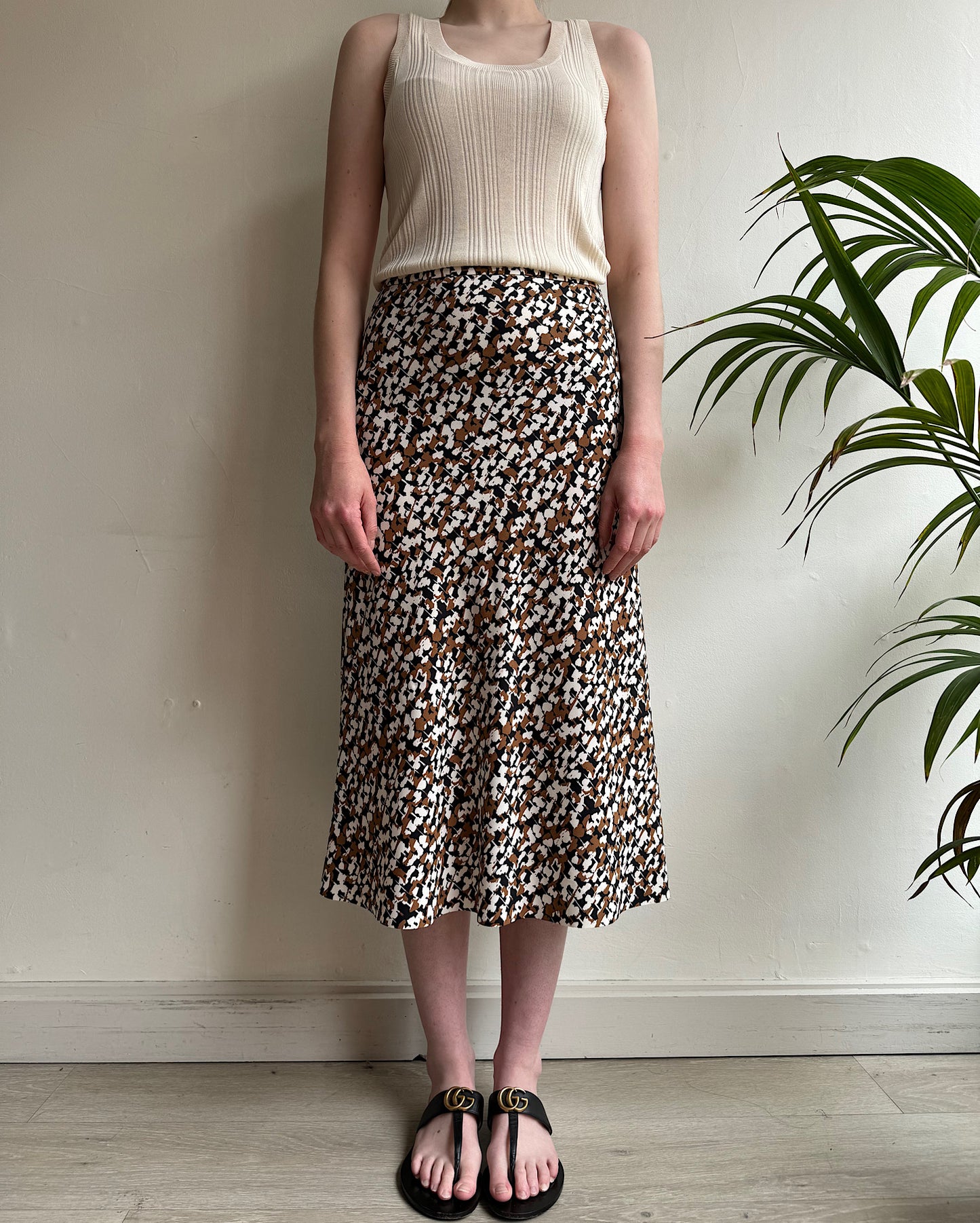 SALE Patterned Skirt ~ Size 10