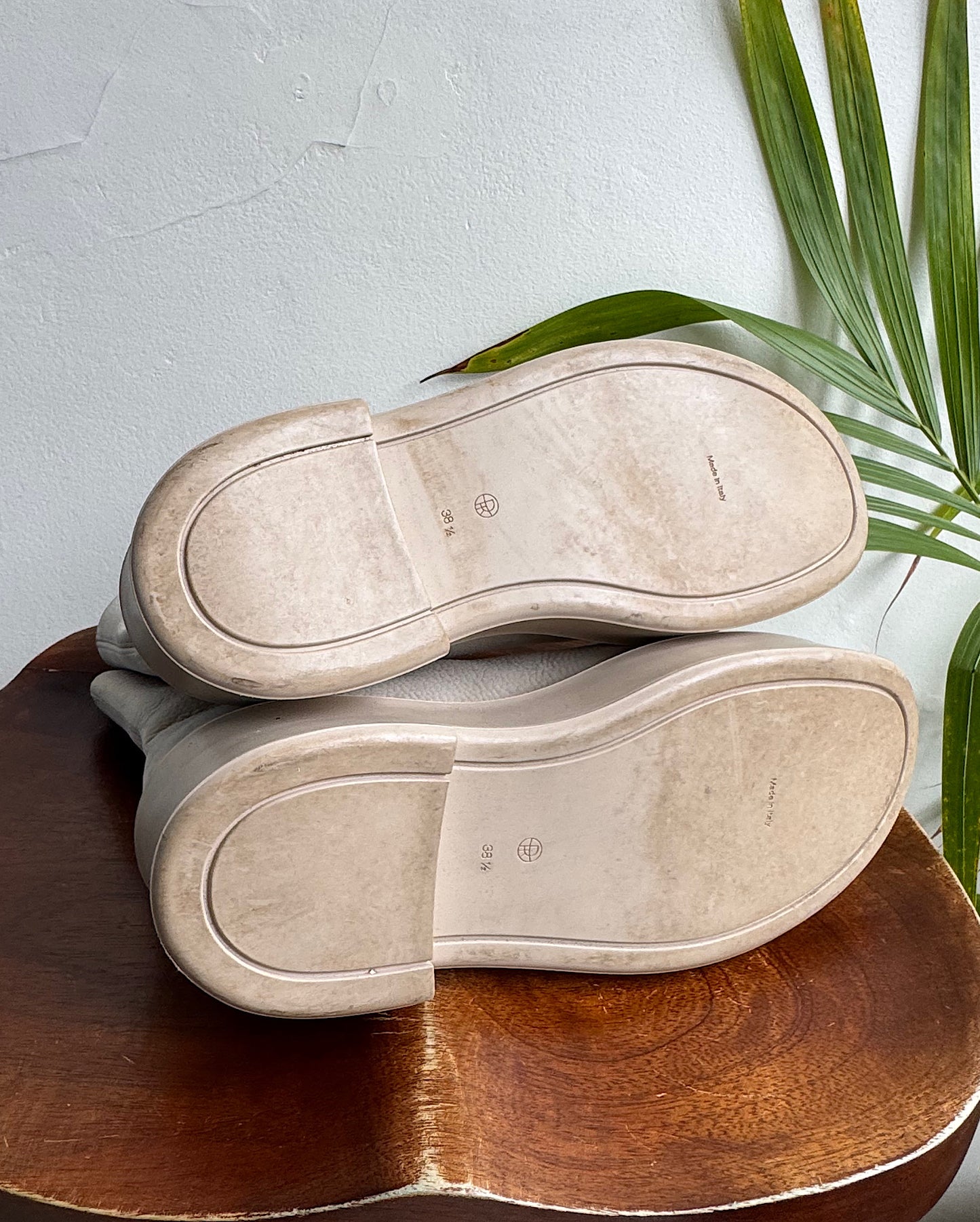 Cream Zip Boots ~ Size 5.5