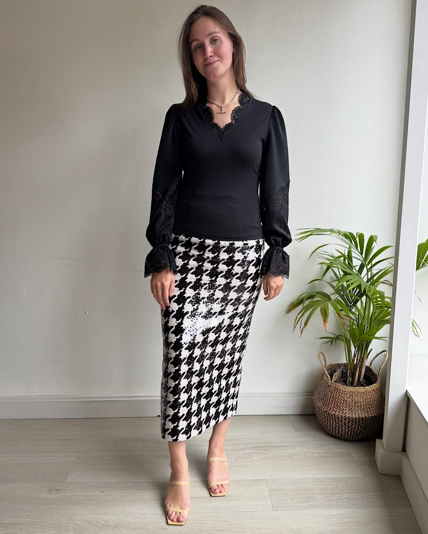 Houndstooth Sequin Skirt ~ Size S