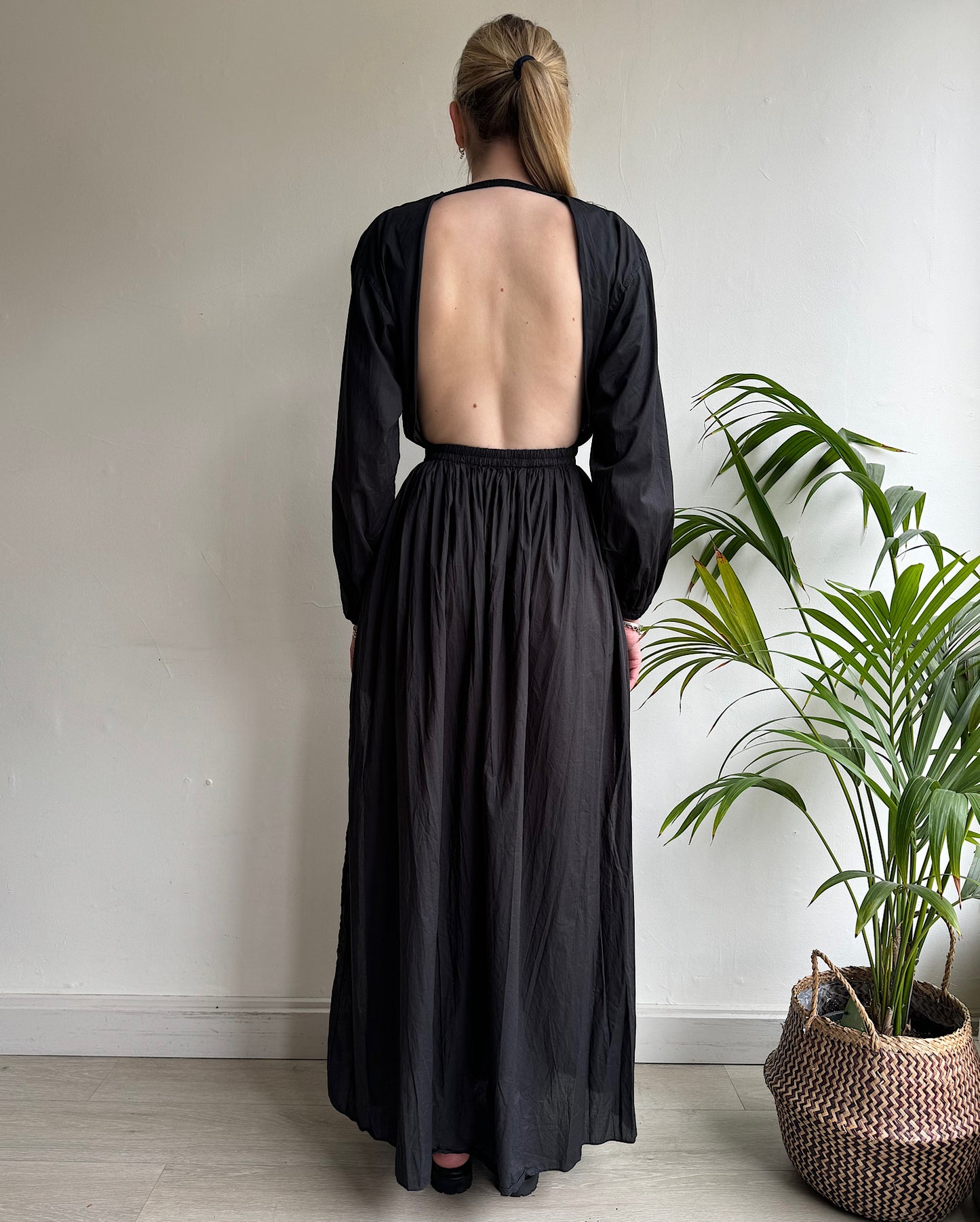 Black Backless Maxi Dress ~ Size 8