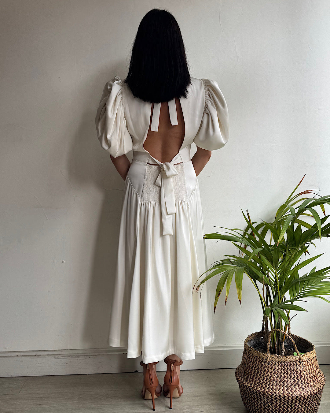 Rotate White Cut Out Back Dress ~ Size 10