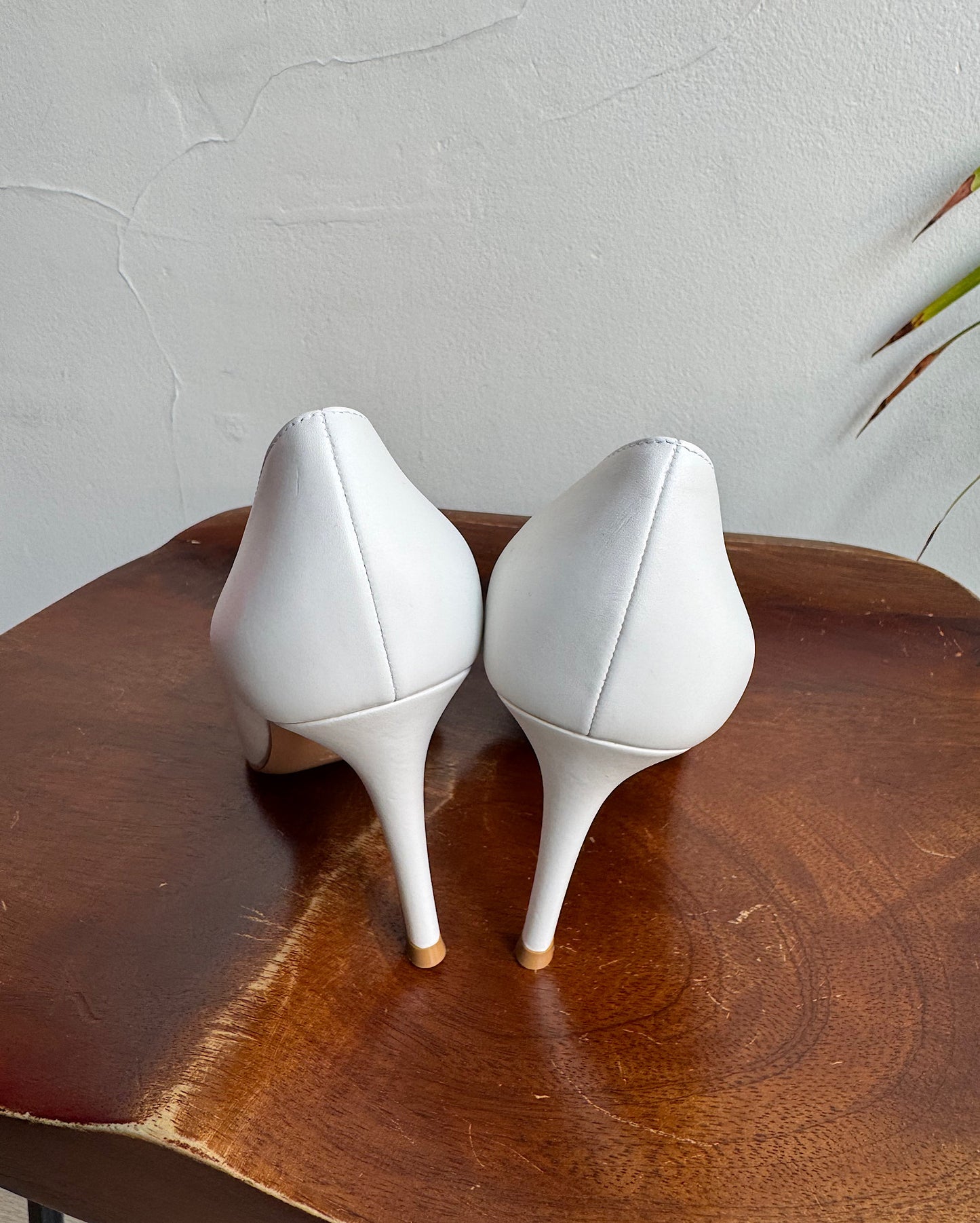 White Heels ~ Size 3.5