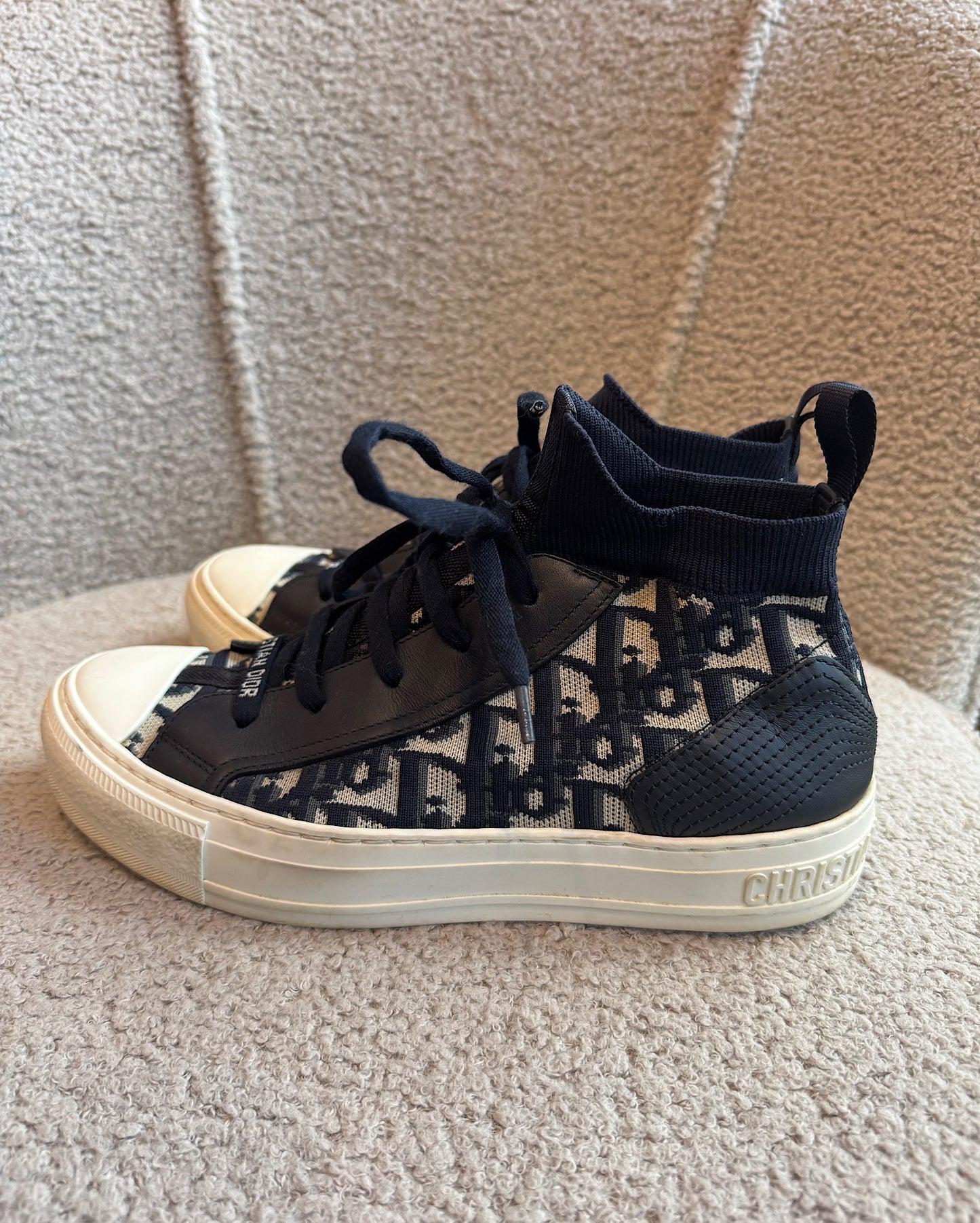 Walk ‘N’ Dior Trainers ~ Size 4