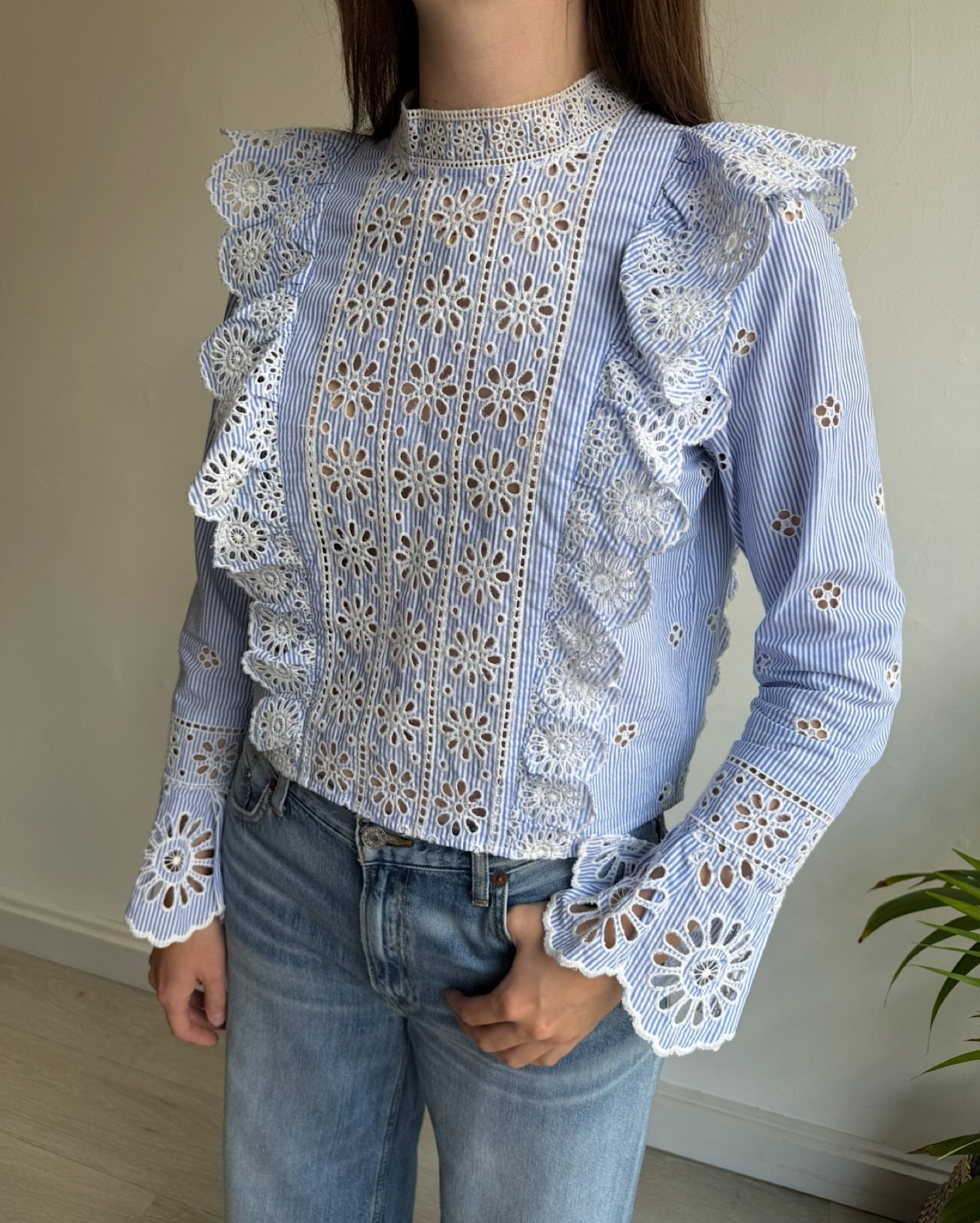 SALE Broderie Ruffle Top ~ Size 10