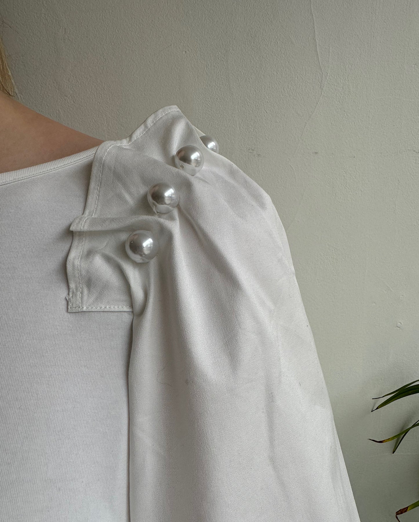 SALE White Top ~ Size 10