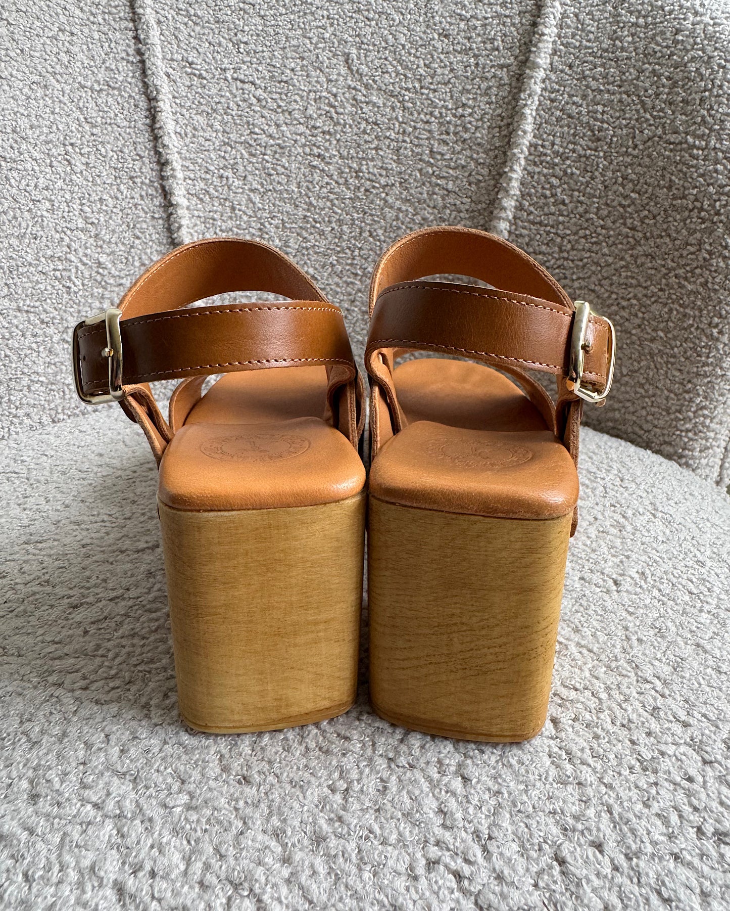 Wooden Sandals ~ Size 6