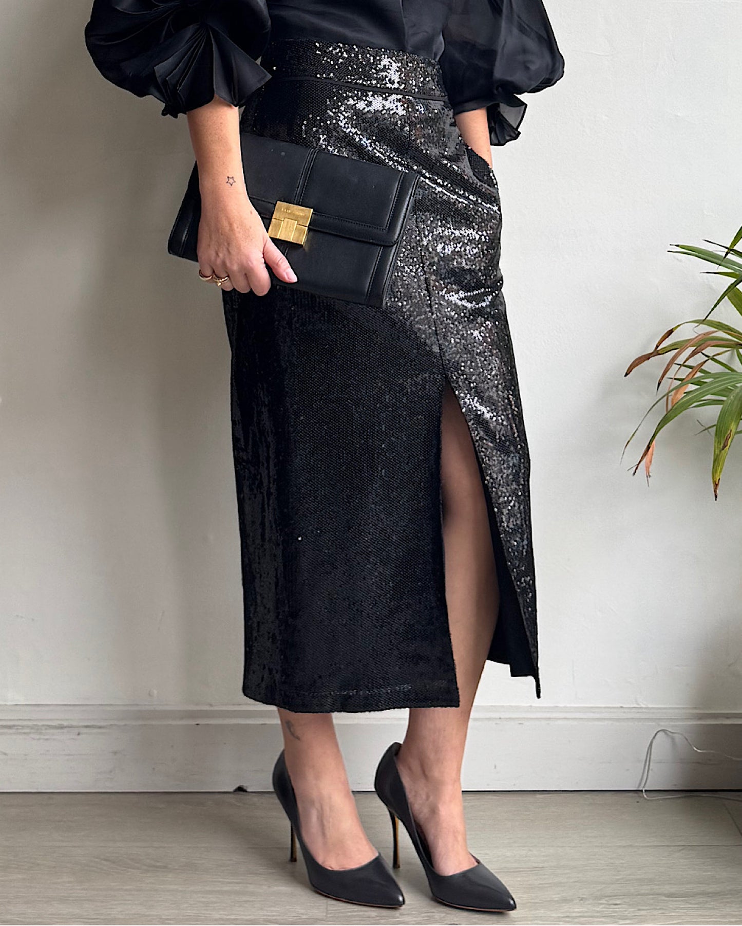 Black Sequin Skirt ~ Size 8