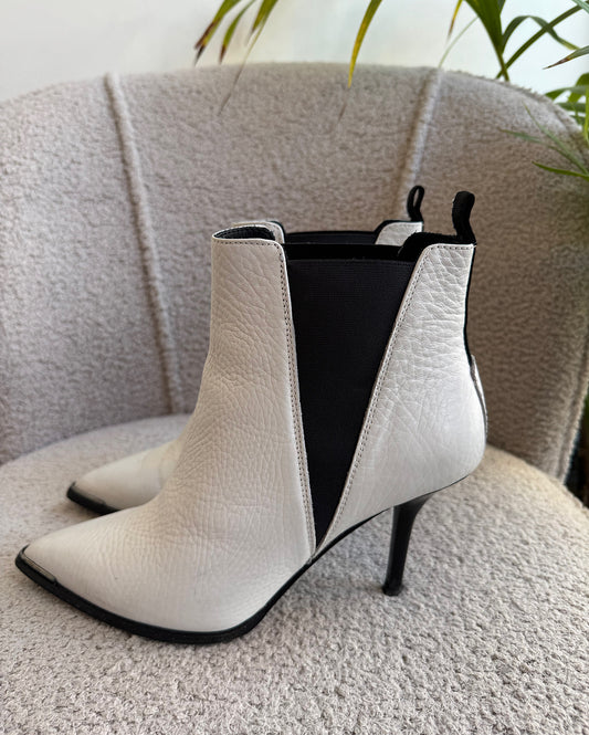 Acne Studios White Boots ~ Size 5