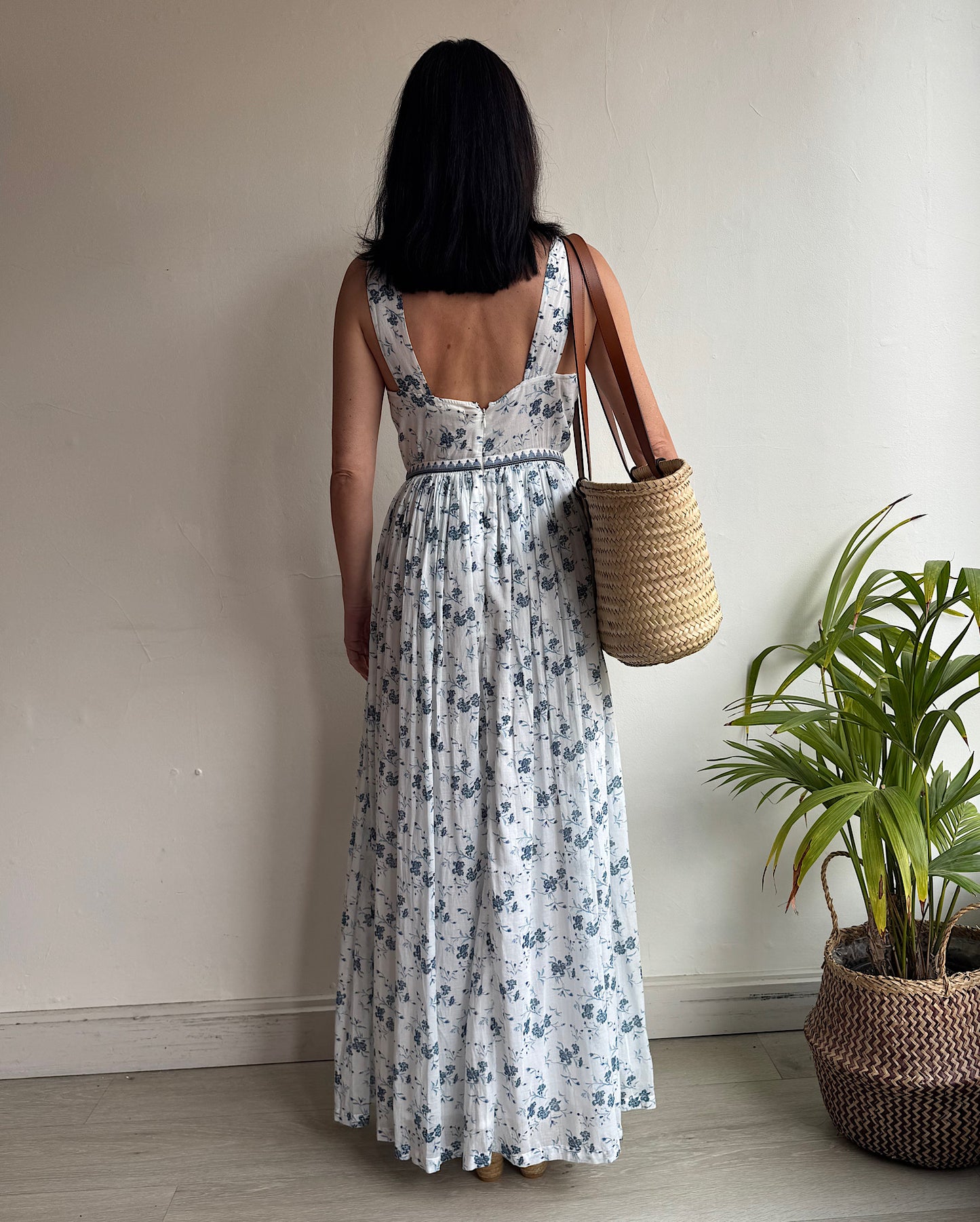 Emporio Sirenuse White Blue Dress ~ Size 8