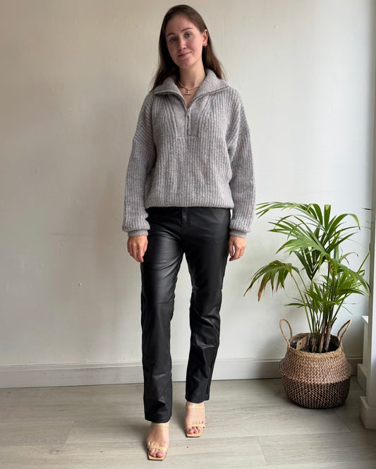 Grey Knit ~ Size 8